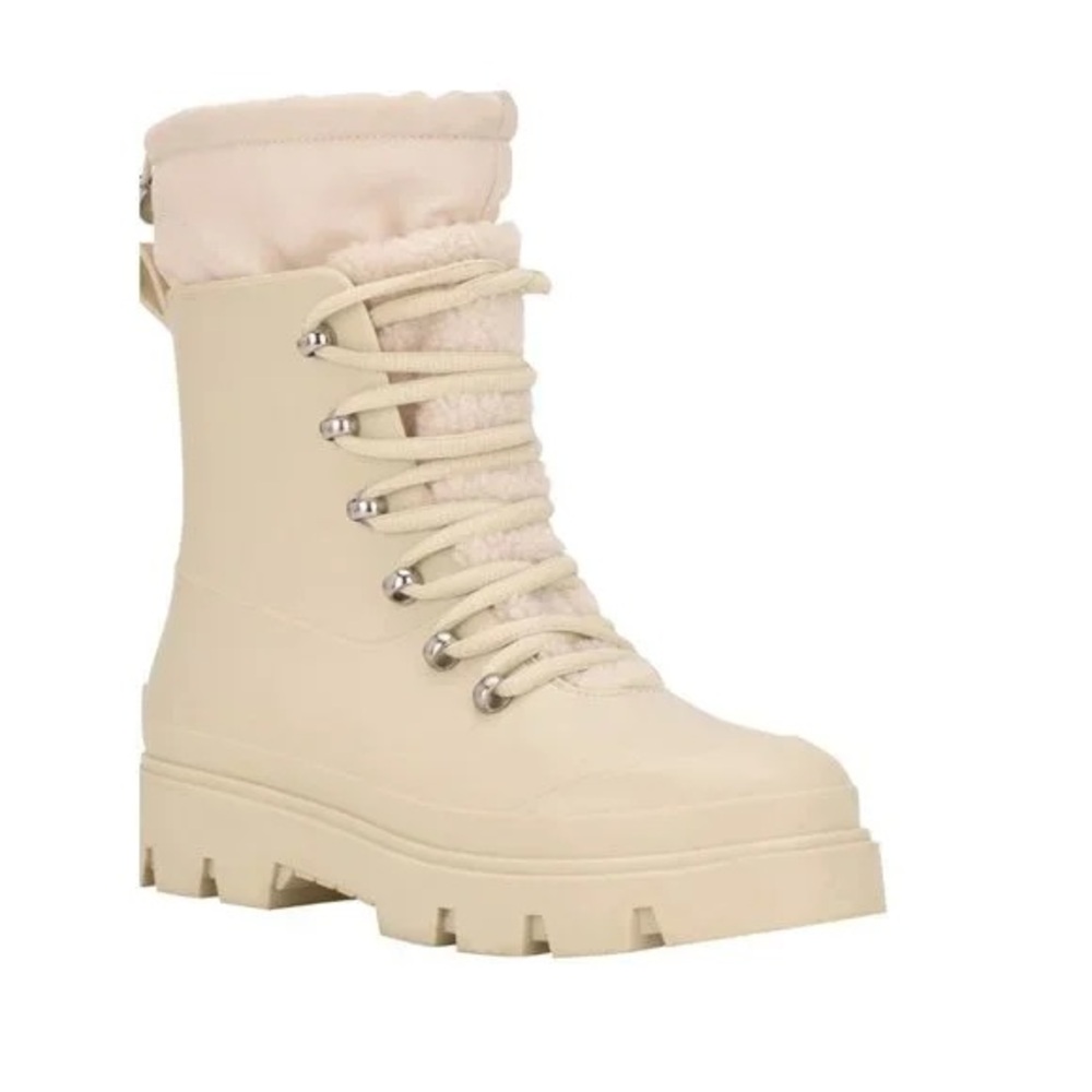 Size 8 Women-MARC‎ FISHER LTD Freely Waterproof Lace-Up Lug Sole Boot Ivory